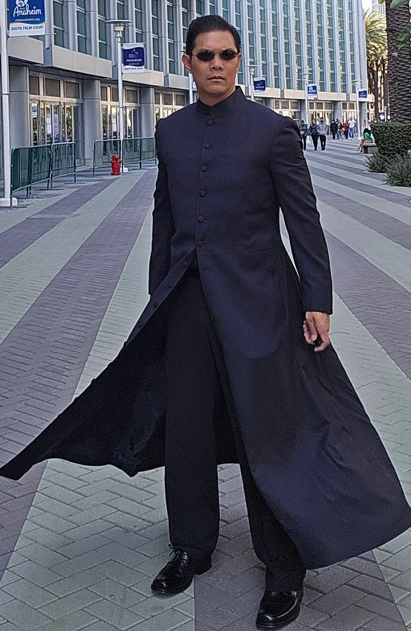 Neo's Long Black Coat (The Matrix) - ranking option ranked #7
