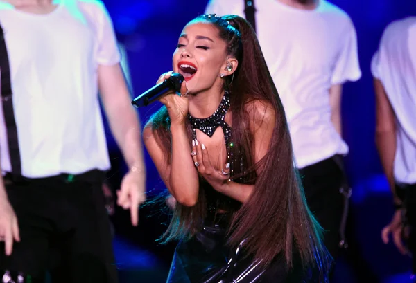 Ariana Grande - ranking option ranked #3